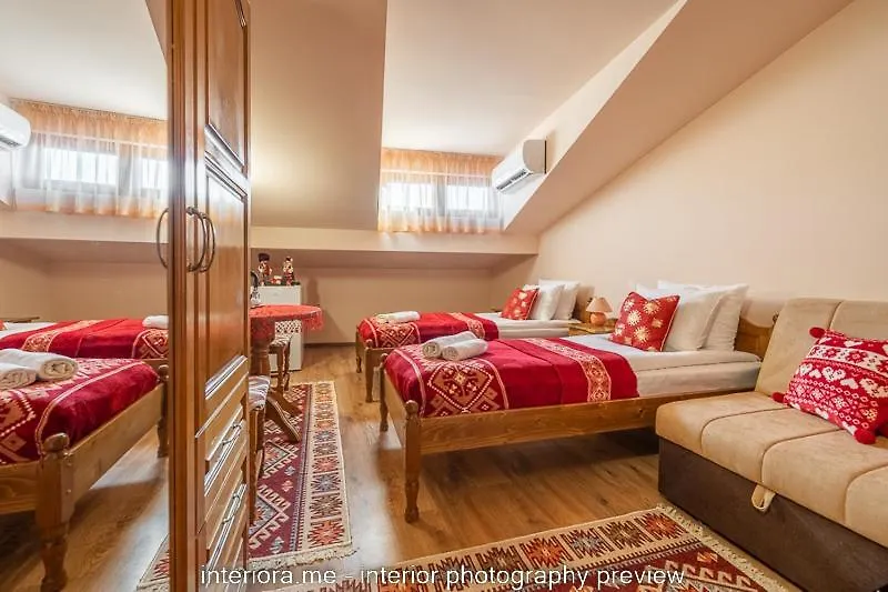 Pensiune Moma - Charming Home In The Heart Of Bansko Ancient Center